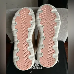 SOREL fleece lined booties NEW 🔥🔥 thumbnail 12