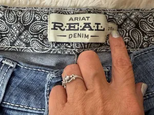 ARIAT Mid Rise Straight Icon Jeans thumbnail 4
