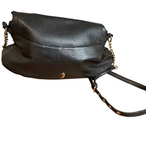 NWOT Juicy Couture Black Slouchy Crossbody Purse Bag Gold Hardware Pink Interior thumbnail 2