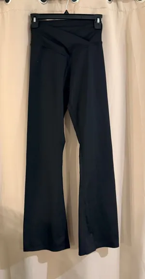 Sheadore Black Flared Leggings thumbnail 1