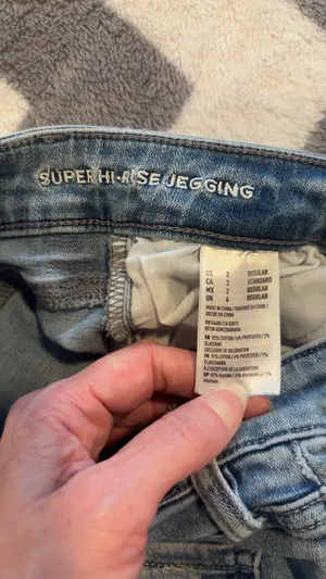 American Eagle Outfitters Distressed Super Hi-rise Jegging Jeans thumbnail 5