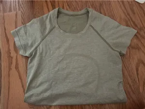 Lululemon Swiftly Tech Short Sleeve Shirt thumbnail 1