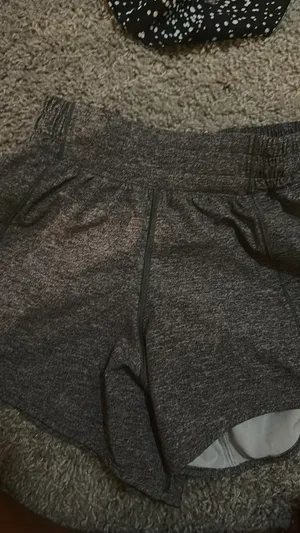 Lululemon Hotty Hot Shorts 4” thumbnail 4