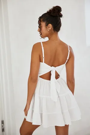 White Mini Dress Size Fits a women’s small (listed as a L but runs very small) thumbnail 2