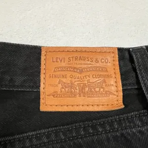 Levi's 70s High Straight Jeans Size 27 Raw Hem Grunge Whimsigoth Casual Classic thumbnail 6
