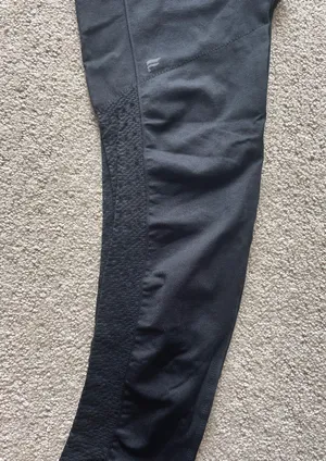 Fabletics Eco Sync High-Waisted Leggings Seamless 7/8 Medium thumbnail 4