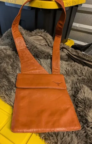 Vintage Canyon Outback Tote-Adobe Clay-Cowhide Leather thumbnail 1