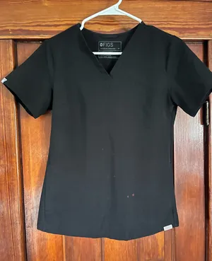 FIGS Scrub Top thumbnail 1