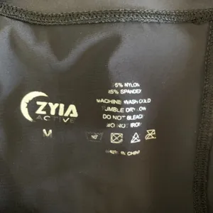 Zyia‎ Medium Black Activewear Top Short Sleeve Gym Fitness Athleisure thumbnail 6