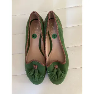 Jack Rogers Womens Green Suede Whipstitch Tassel Ballet Flats 6.5 thumbnail 2