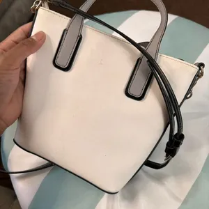 Guess Women's White and Grey Bag thumbnail 3