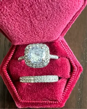 Gorgeous Stainless Steel Silver Princess Cut 1.5 Carat Cubic Zirconia 2 Pc. SZ 8 thumbnail 1
