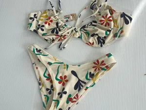 Honey swimsuit NWT White Floral Tie-Front Bikini Set bottoms S Top is XL thumbnail 2