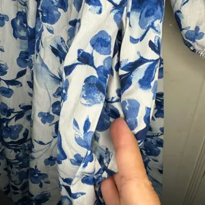 Abercrombie and Fitch Emerson Mini Dress Blue and White Floral Dress LT Large thumbnail 4