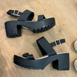 Black platform sandals Size 7.5 thumbnail 1