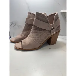Fergalicious Augustine Taupe‎ Perforated Peep Toe Ankle Boots Tan 8.5M Studded thumbnail 3