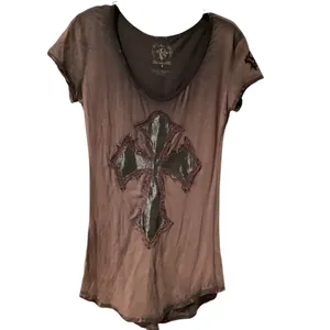 Women's Short Sleeve Cross Graphic Tee thumbnail 5