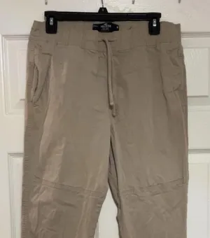 Hollister Pants thumbnail 1