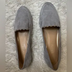 Talbots Gray Women’s Ryan Scaloop Flats Suede Loafers with Stud Detail Size 9M thumbnail 8