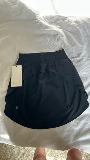 Lululemon Hotty Hot Skirt thumbnail 2