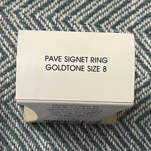 Avon Elegant Gold Tone and rhinestone Women's Ring thumbnail 9