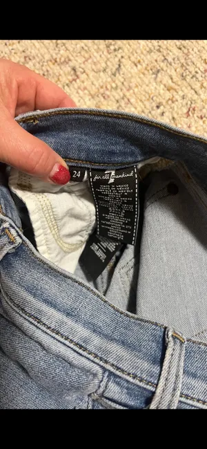 Seven7 Skinny Jeans thumbnail 4