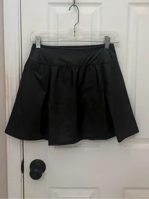 NWT!! Offline by Aerie Real Luxe Faux Leather Mini Skirt with Built-In Shorts thumbnail 5