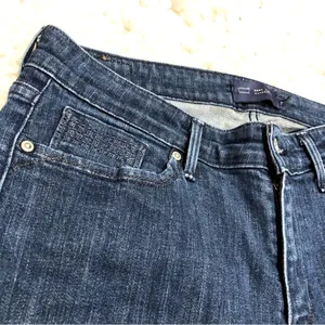 Levi’s Demi Curve Classic Fit Embroidered Pockets Cropped Capri Jeans‎ 8 thumbnail 7