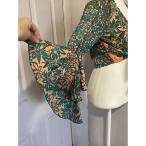 Rasa Anthropologie Blue Beige Floral Satin Flutter Sleeve Tie Waist Blouse XS thumbnail 4