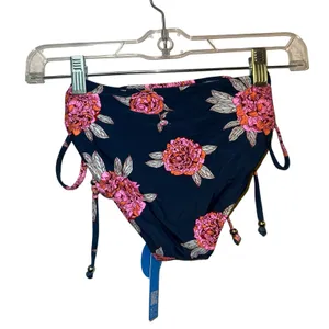 Cupshe Bikini Bottom Small NWT Floral Tie Side Swim Bottom Navy‎ Pink thumbnail 2