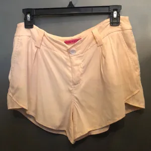 Alice + Olivia peach pink silk shorts hotpants thumbnail 1