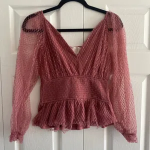 Audrey Parks Francesca's Peplum Blouse Womens Size S‎ Pink Lace Smocked Etheral thumbnail 1