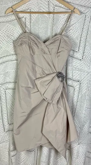 BCBGMaxAzria Dress Size 2‎ Cocktail Sexy Tan Champagne Bow Strapless Mini thumbnail 1