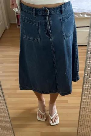 Vintage 90s Liz Claiborne Patch Pocket Denim A-Line Midi Skirt size 10 #denim #midi thumbnail 1
