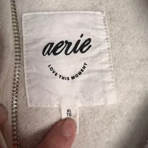Aerie Women’s Beige Sherpa Quarter Zip Pullover Sweatshirt size XL thumbnail 2
