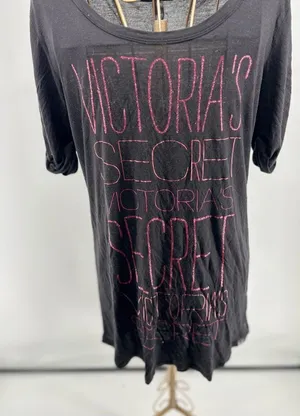 Victoria’s Secret Supermodel Essentials Black Logo Tee XS Y2K thumbnail 1