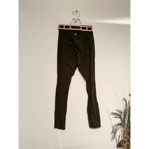 Lululemon Align High-Rise Leggings 25" Dark‎ Olive Green Size 4 Nulu Yoga Pants thumbnail 2