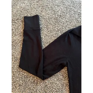 Old Navy Women's Black Split-Neck Long Sleeve Pullover Tee Size Small thumbnail 5