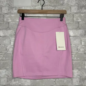 Lululemon Scuba High Rise Mini Skirt NWT Size Small (VITP) Pink LW8ALSS thumbnail 1