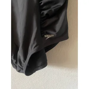New‎ Speedo Black Shirred Ruched Sides Tank One Piece Bathing Swim Suit thumbnail 4