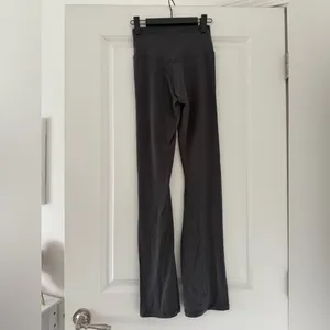 Aerie Offline Grey Flare Leggings thumbnail 2