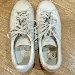 Adidas Women’s Campus W Sneakers Crystal White Pink Size 7 Used thumbnail 5