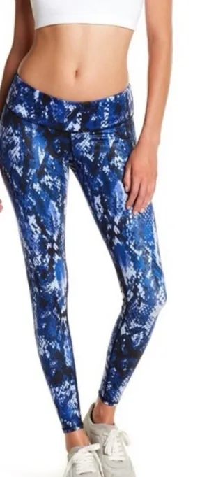 ALO Yoga Airbrush Legging - Blue Python Print Size S NWT thumbnail 1