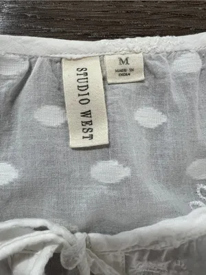 Studio West 100% Cotton Eyelet Swiss Dot Boho Peasant Blouse M White thumbnail 4