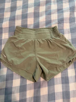 Lululemon Shorts thumbnail 3