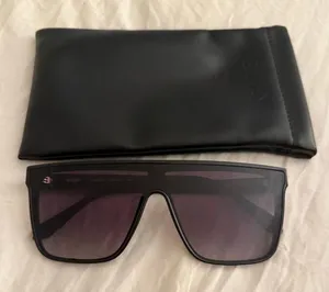Quay Australia Sunglasses thumbnail 1
