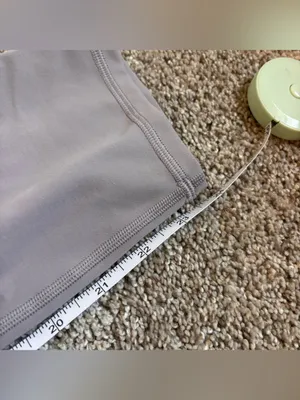 Lululemon In Movement Crop 23” Everlux Dark Chrome Size 6 thumbnail 4