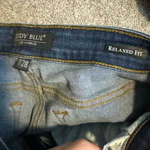 Judy Blue Relaxed Fit Stretch Denim Jeans Sz 28 Dark Wash Distressed thumbnail 15