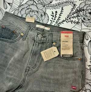 NWT Levi’s Low Pro Straight Jeans thumbnail 5