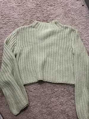 SheIn Green Sweater thumbnail 3